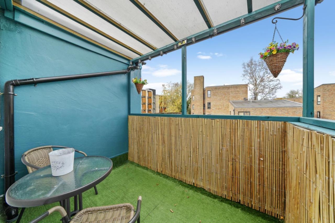 Stuning 2 Bedroom Flats Free Wifi *