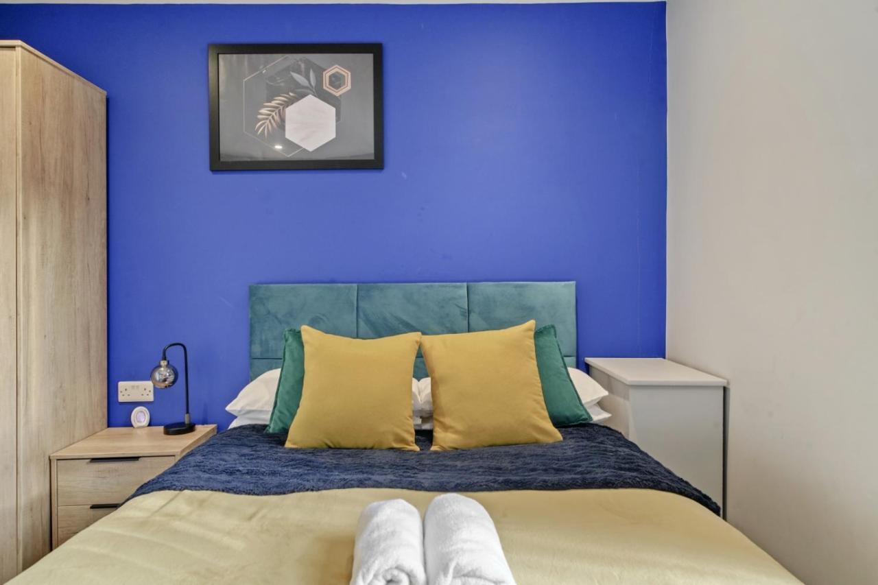 Stuning 2 Bedroom Flats Free Wifi Apartment *
